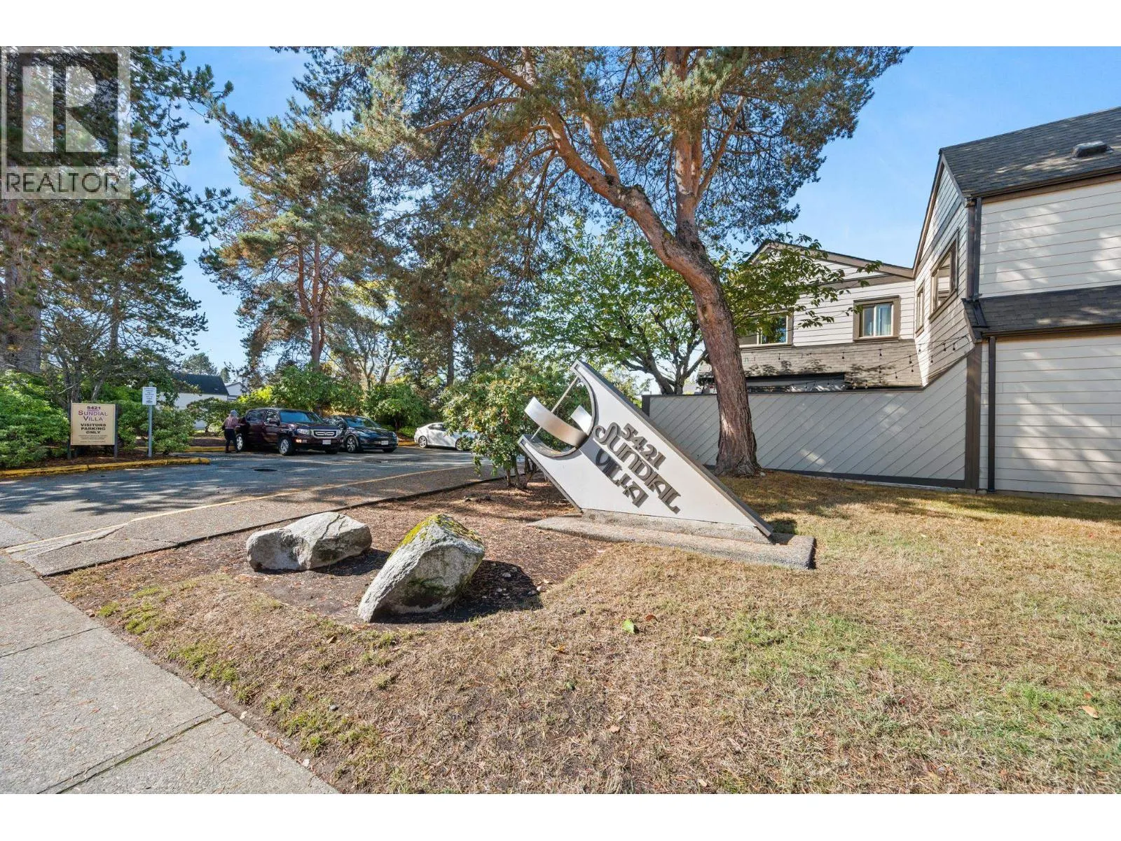 253 5421 10TH AVENUE