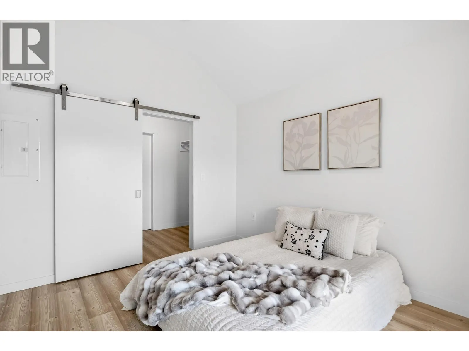 311 251 BOUNDARY BAY ROAD