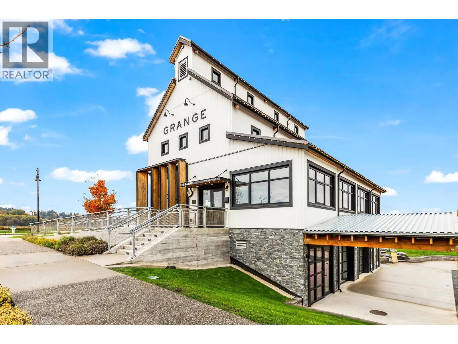 311 251 BOUNDARY BAY ROAD