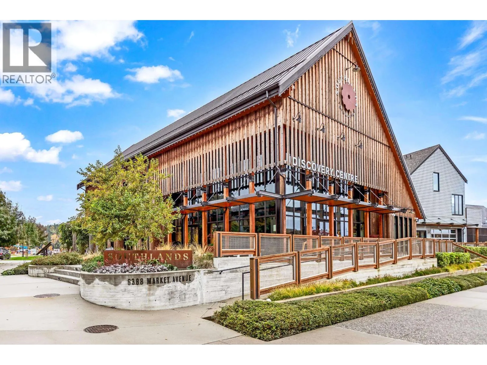 311 251 BOUNDARY BAY ROAD