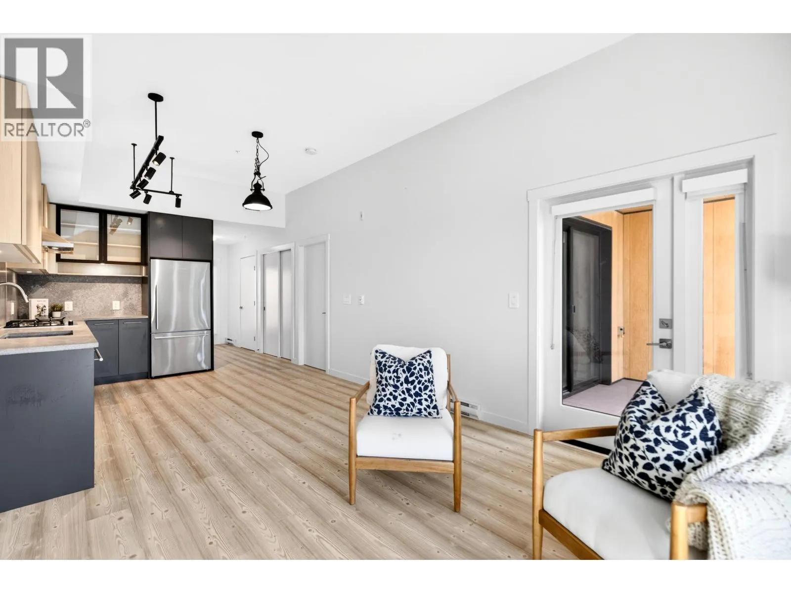 311 251 BOUNDARY BAY ROAD