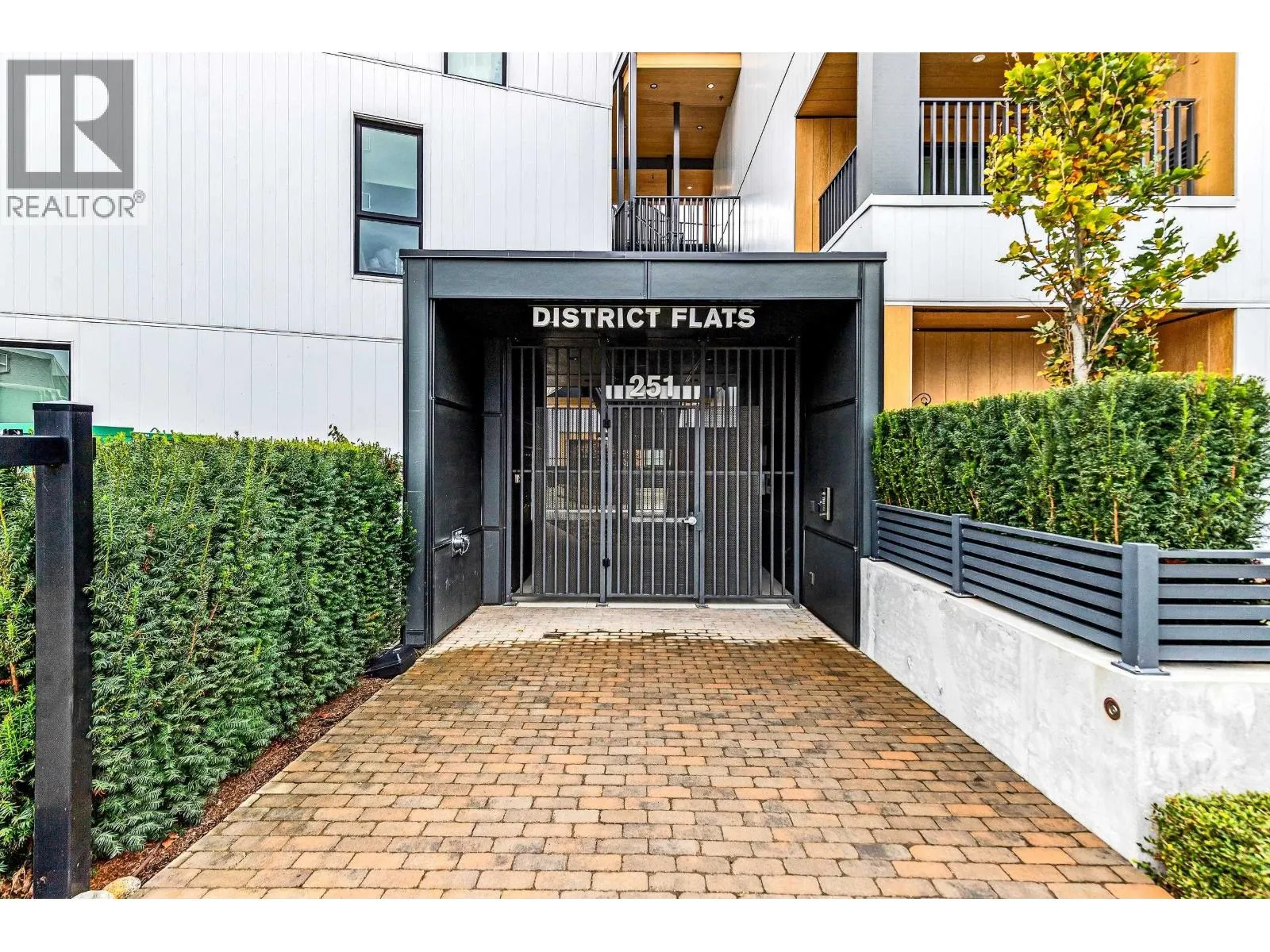 311 251 BOUNDARY BAY ROAD
