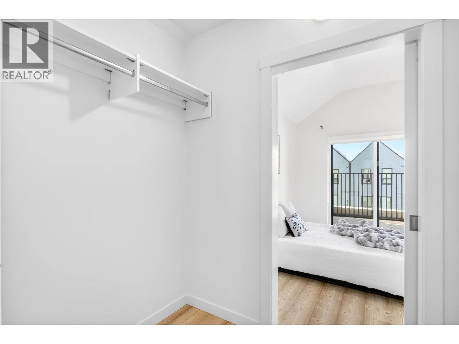 311 251 BOUNDARY BAY ROAD
