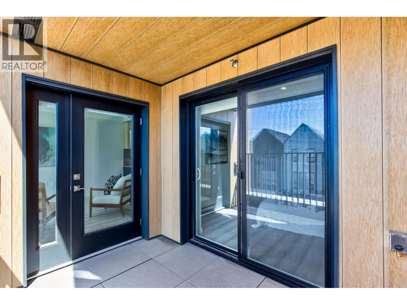 311 251 BOUNDARY BAY ROAD