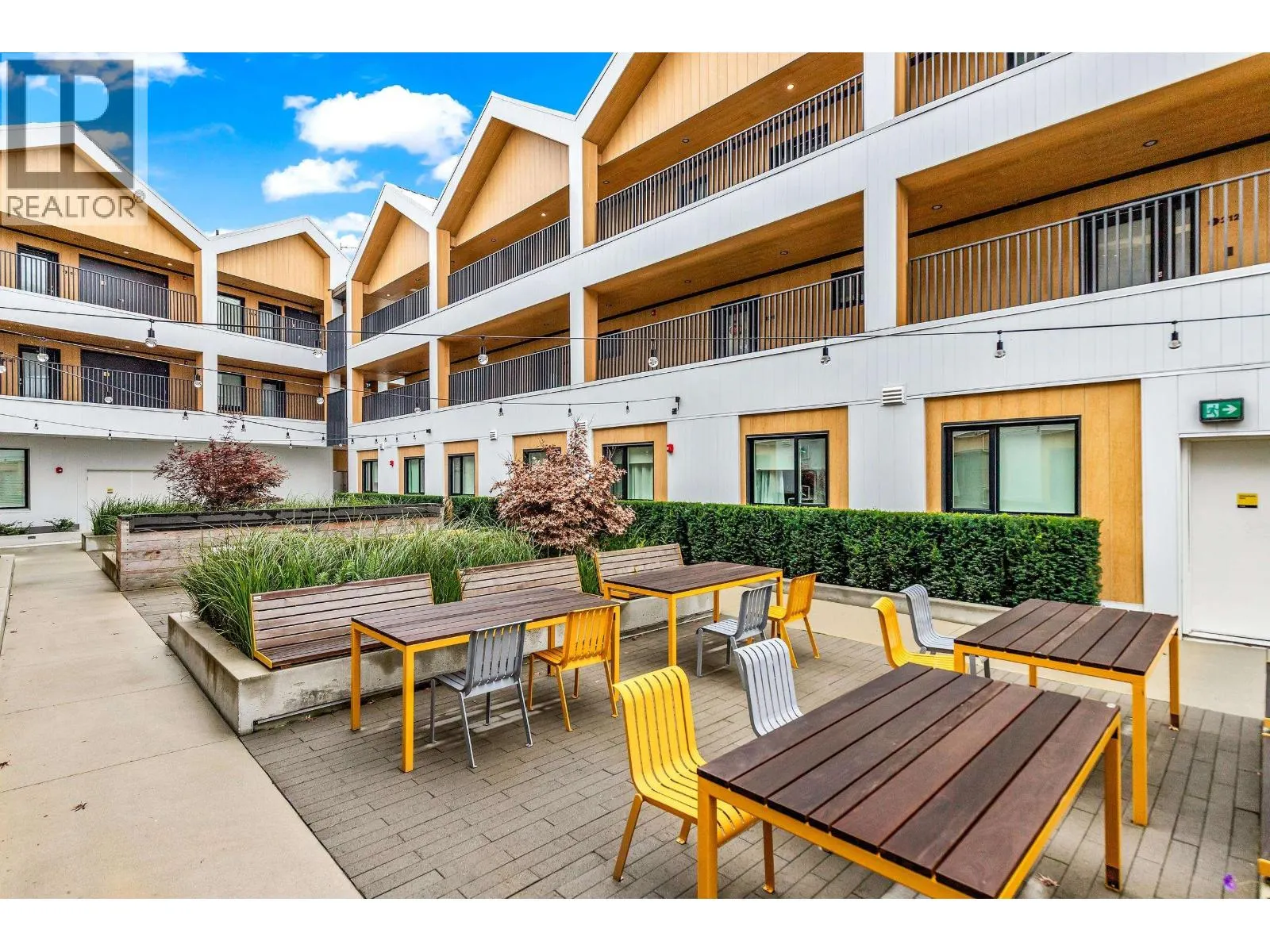 311 251 BOUNDARY BAY ROAD