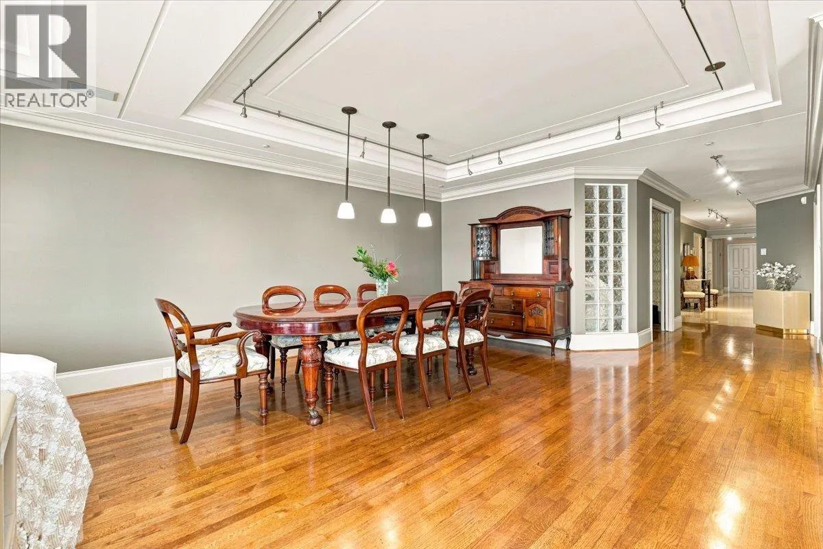 1952 BELLEVUE AVENUE