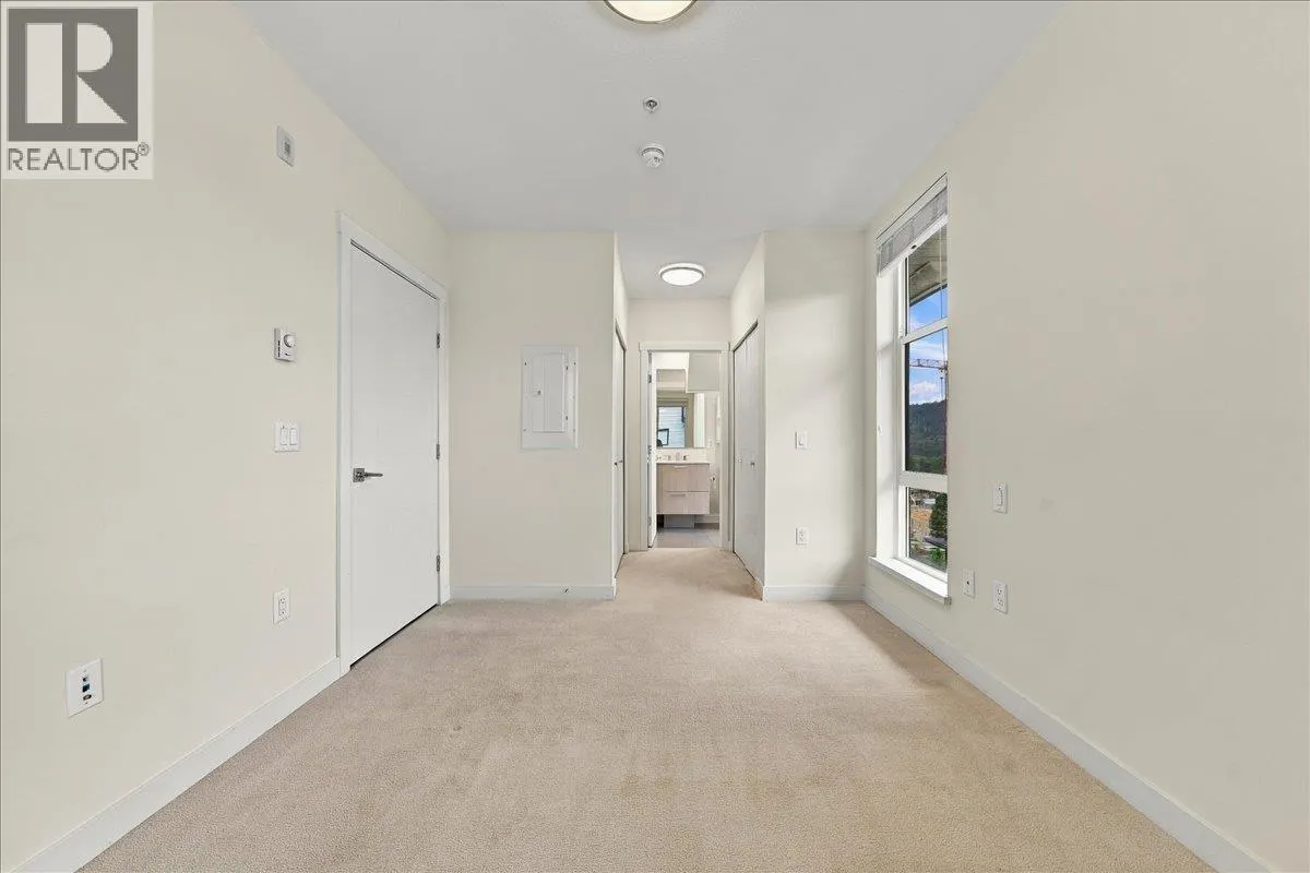 604 707 COMO LAKE AVENUE