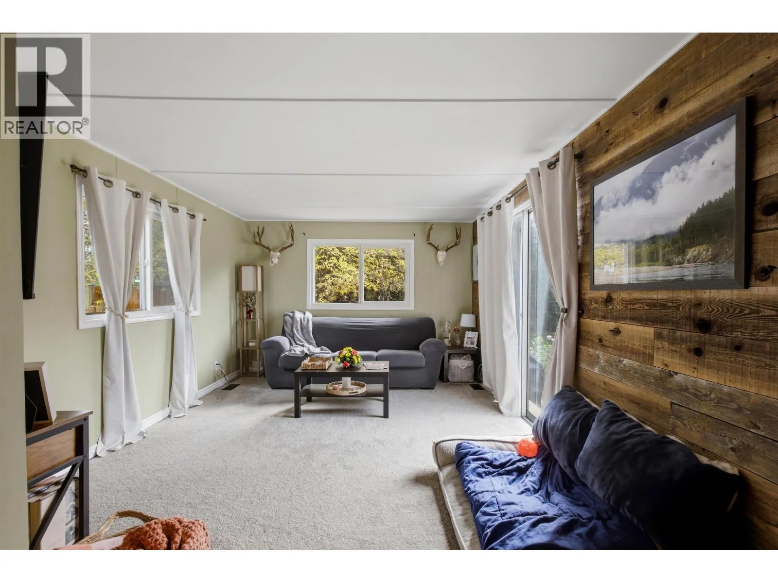 1015 DAIRY ROAD