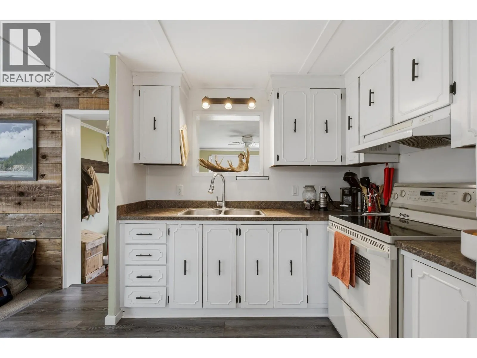 1015 DAIRY ROAD
