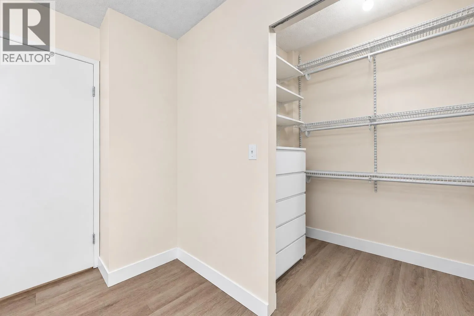 2668 STELLAR COURT