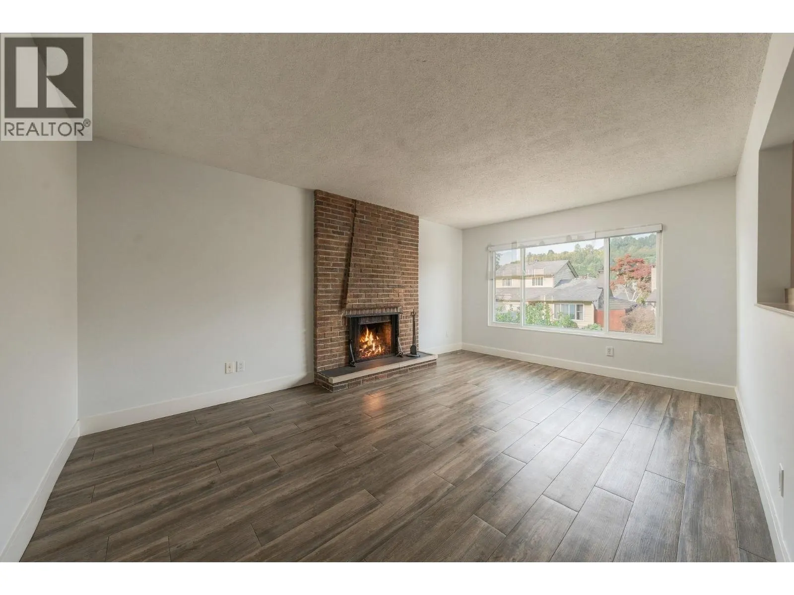 1231 RIVER DRIVE