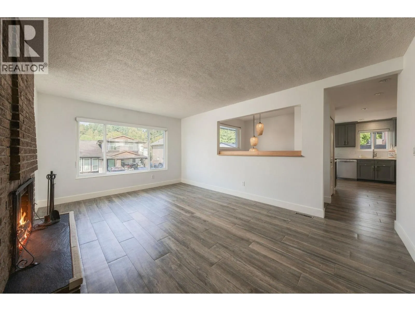 1231 RIVER DRIVE