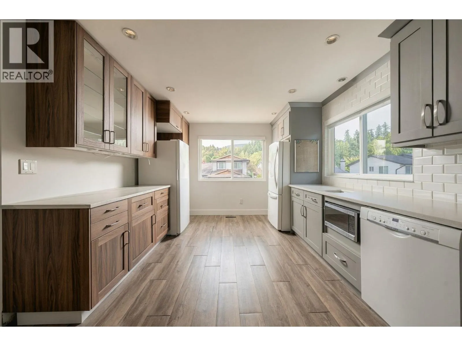 1231 RIVER DRIVE