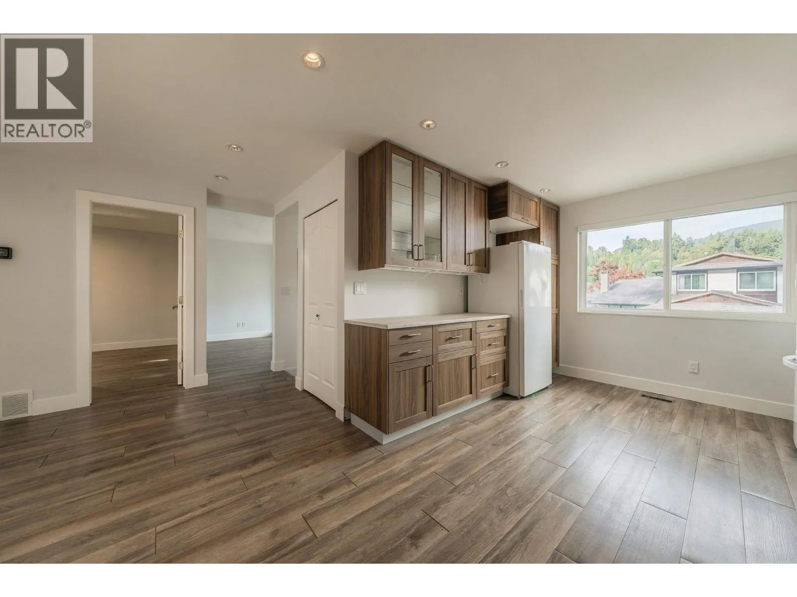 1231 RIVER DRIVE
