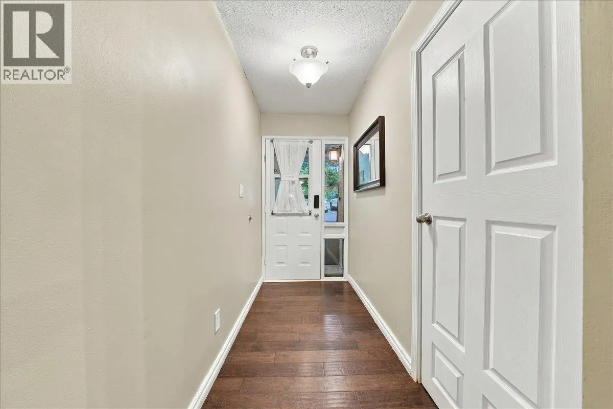 5 1240 FALCON DRIVE
