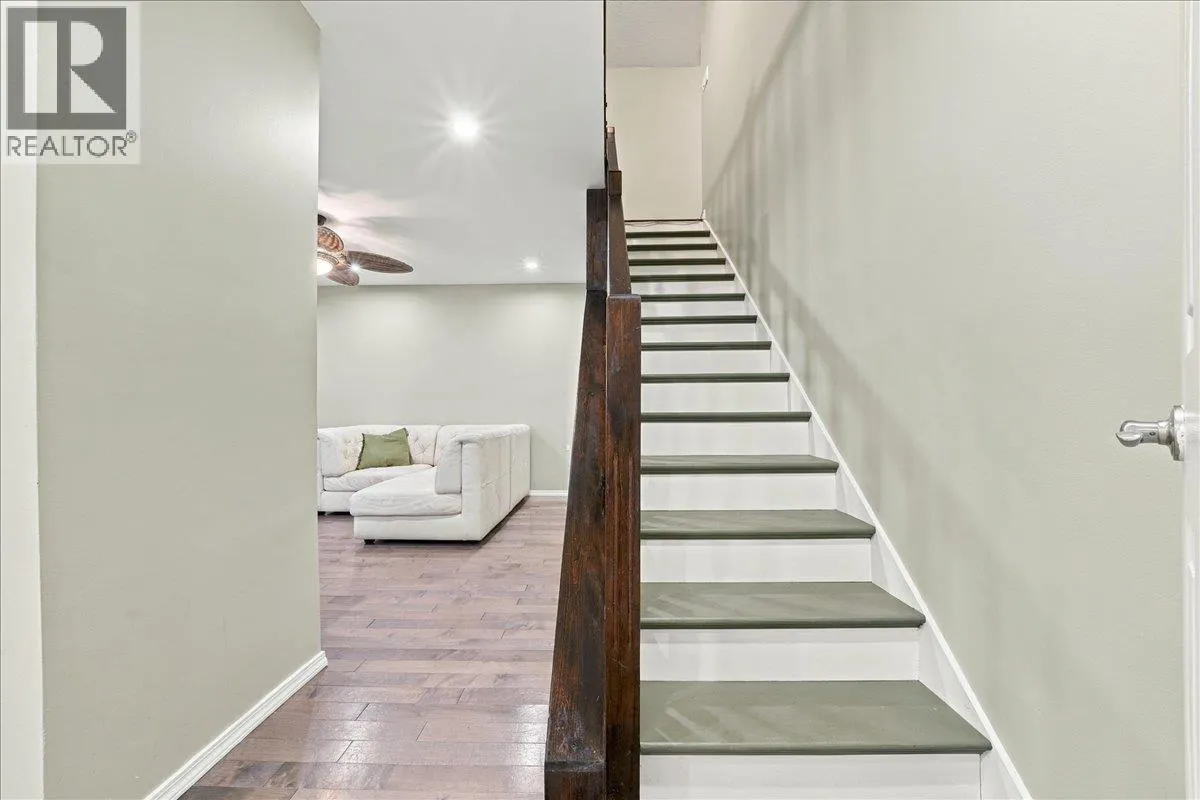 5 1240 FALCON DRIVE