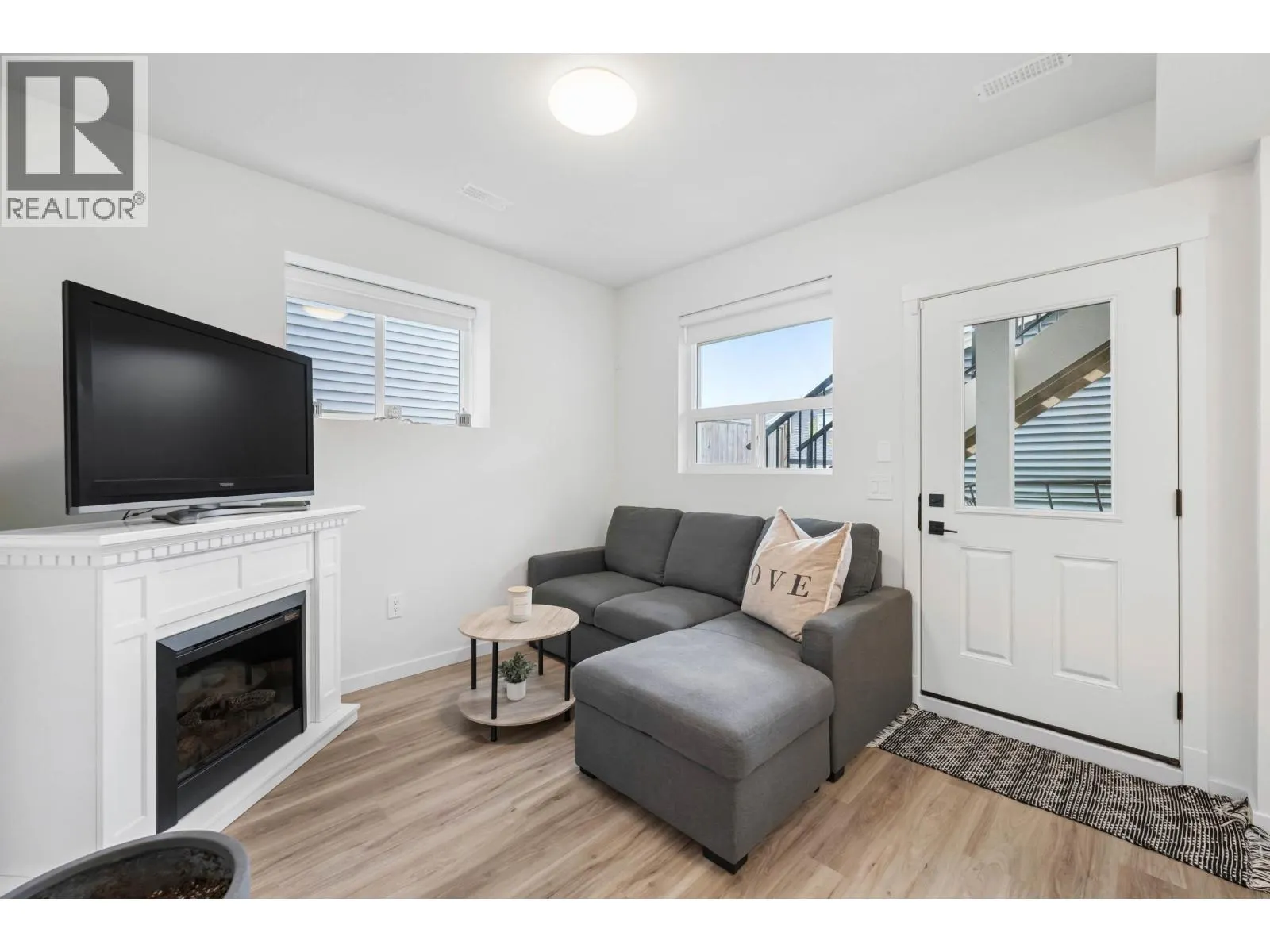 25097 112 AVENUE