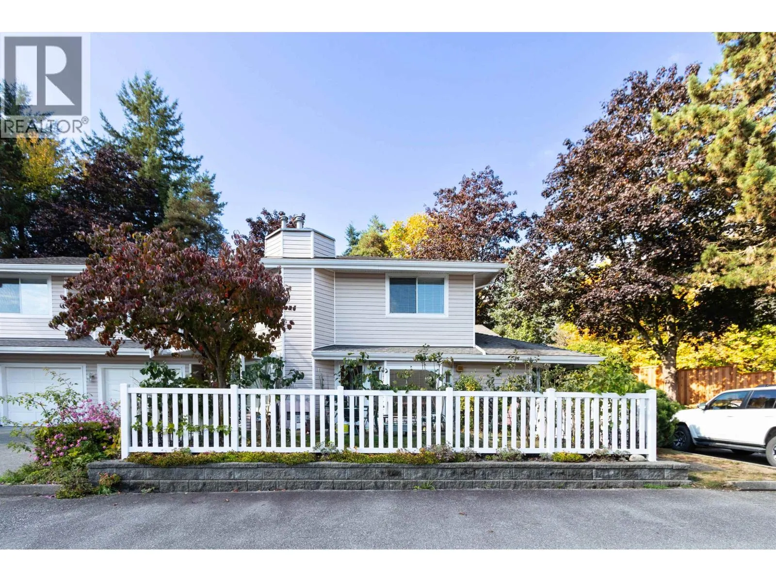 35 1190 FALCON DRIVE
