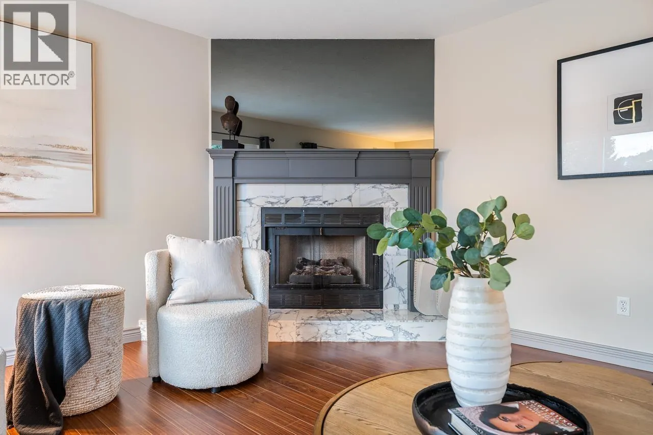 704 1180 FALCON DRIVE