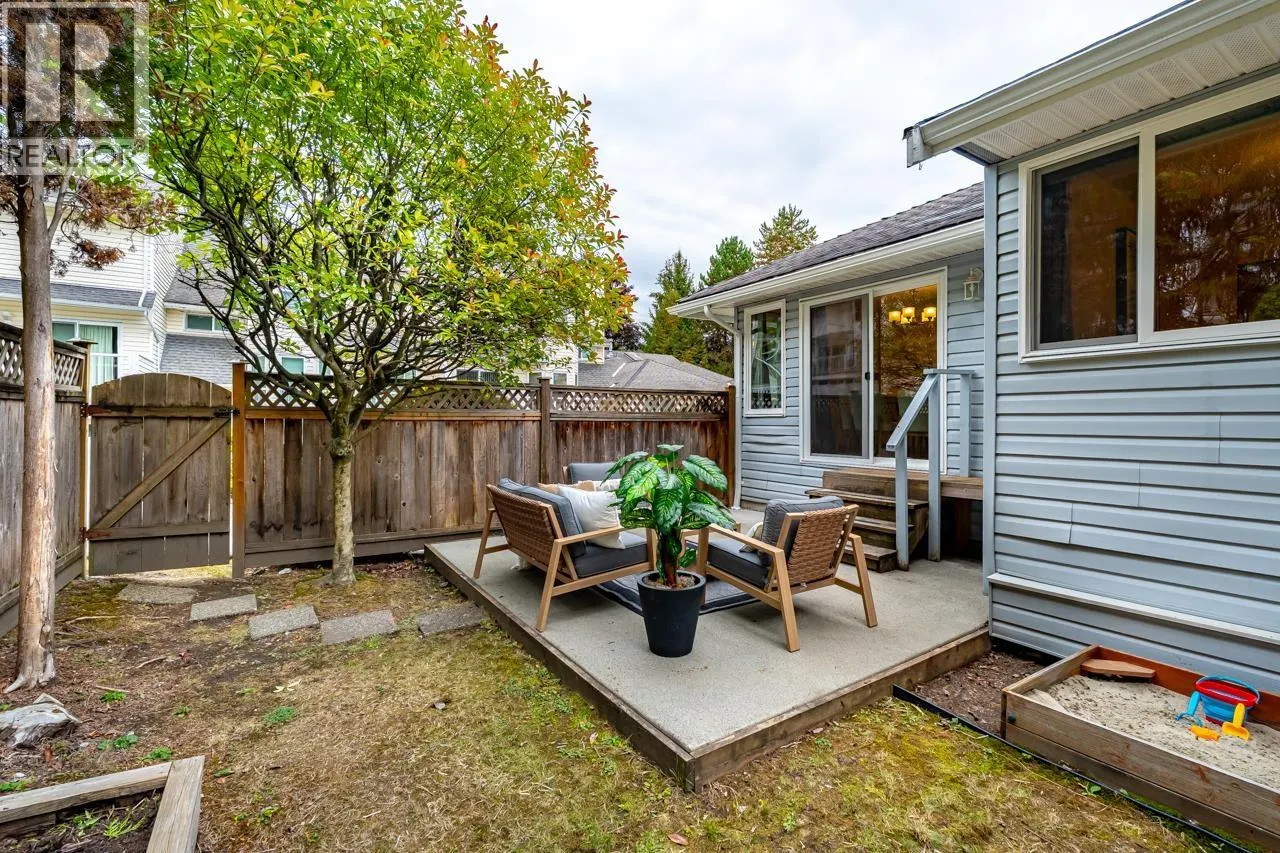 704 1180 FALCON DRIVE