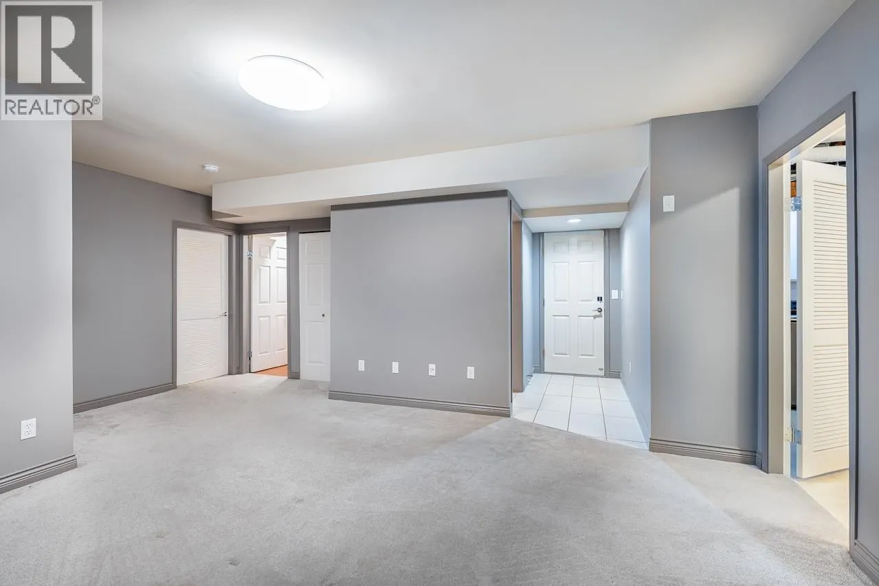 704 1180 FALCON DRIVE