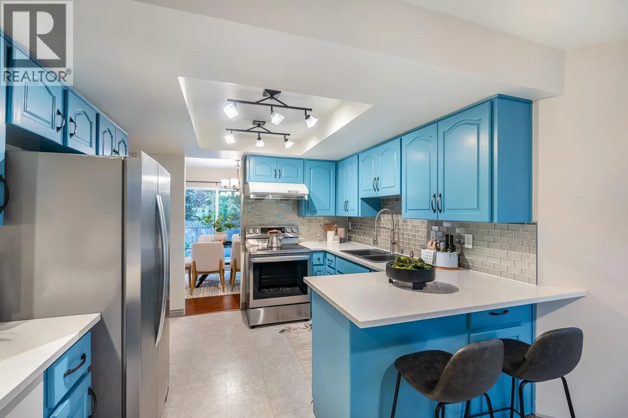 704 1180 FALCON DRIVE