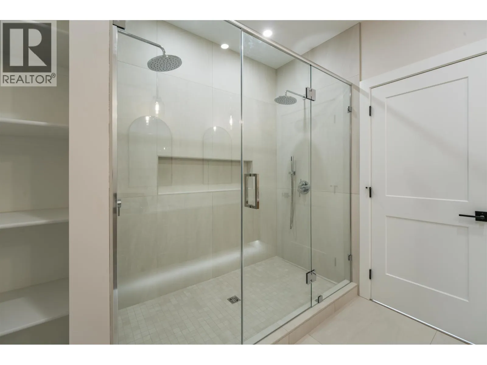 5089 HEADLANDS HEIGHTS