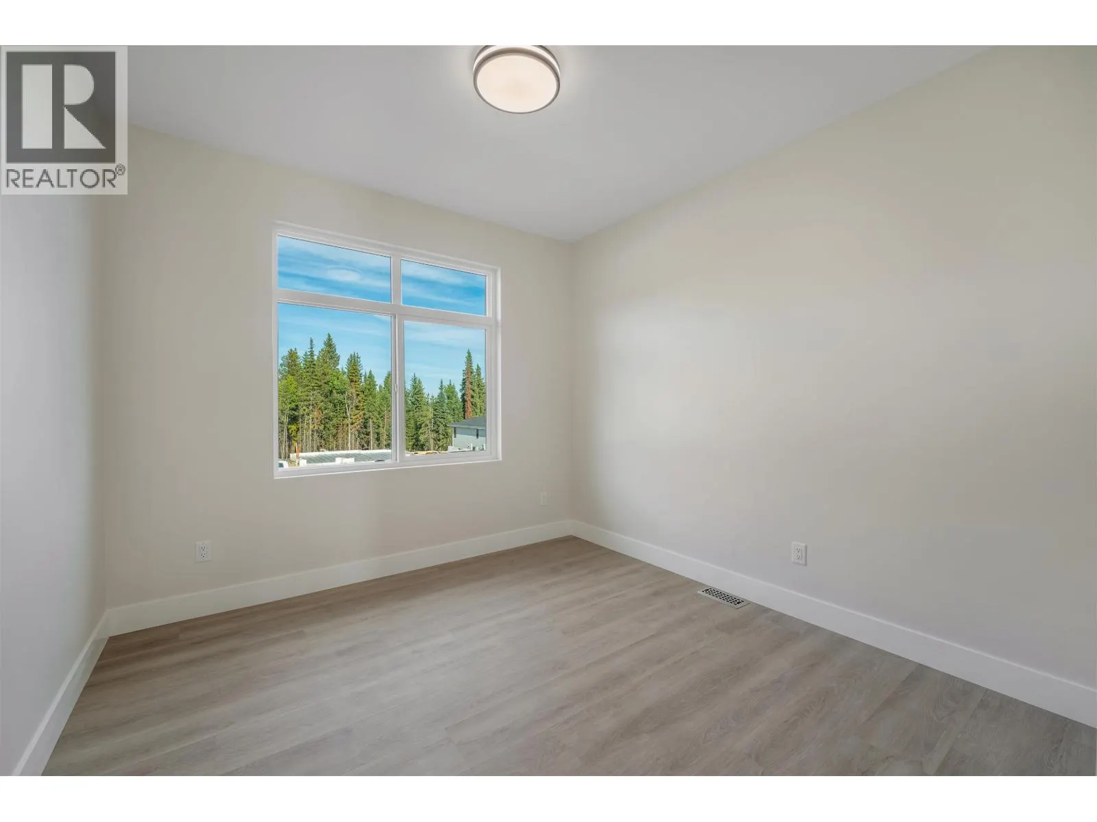 5089 HEADLANDS HEIGHTS