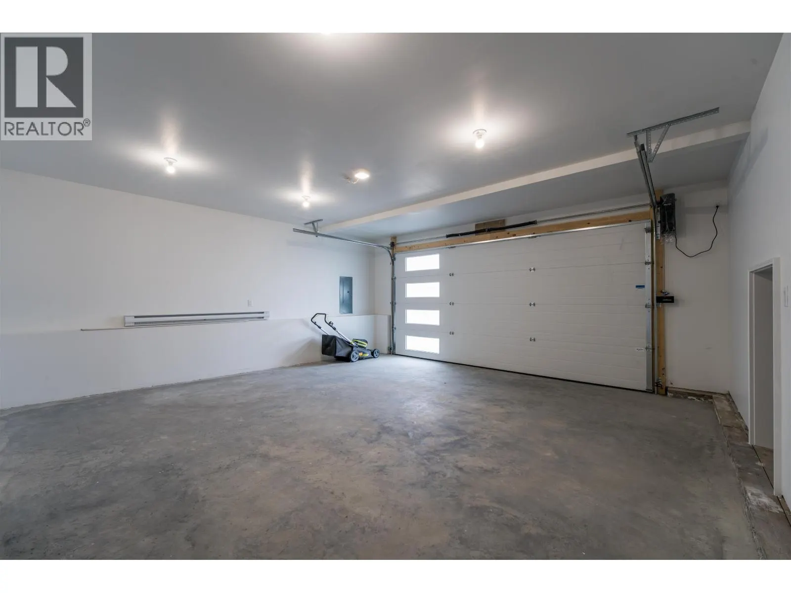 5089 HEADLANDS HEIGHTS