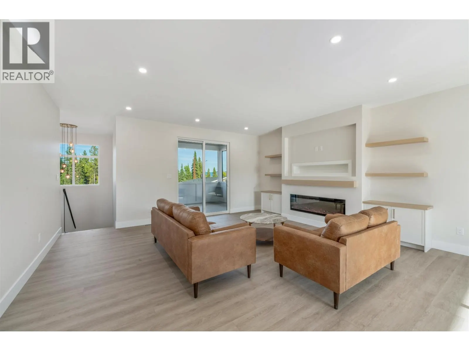 5089 HEADLANDS HEIGHTS