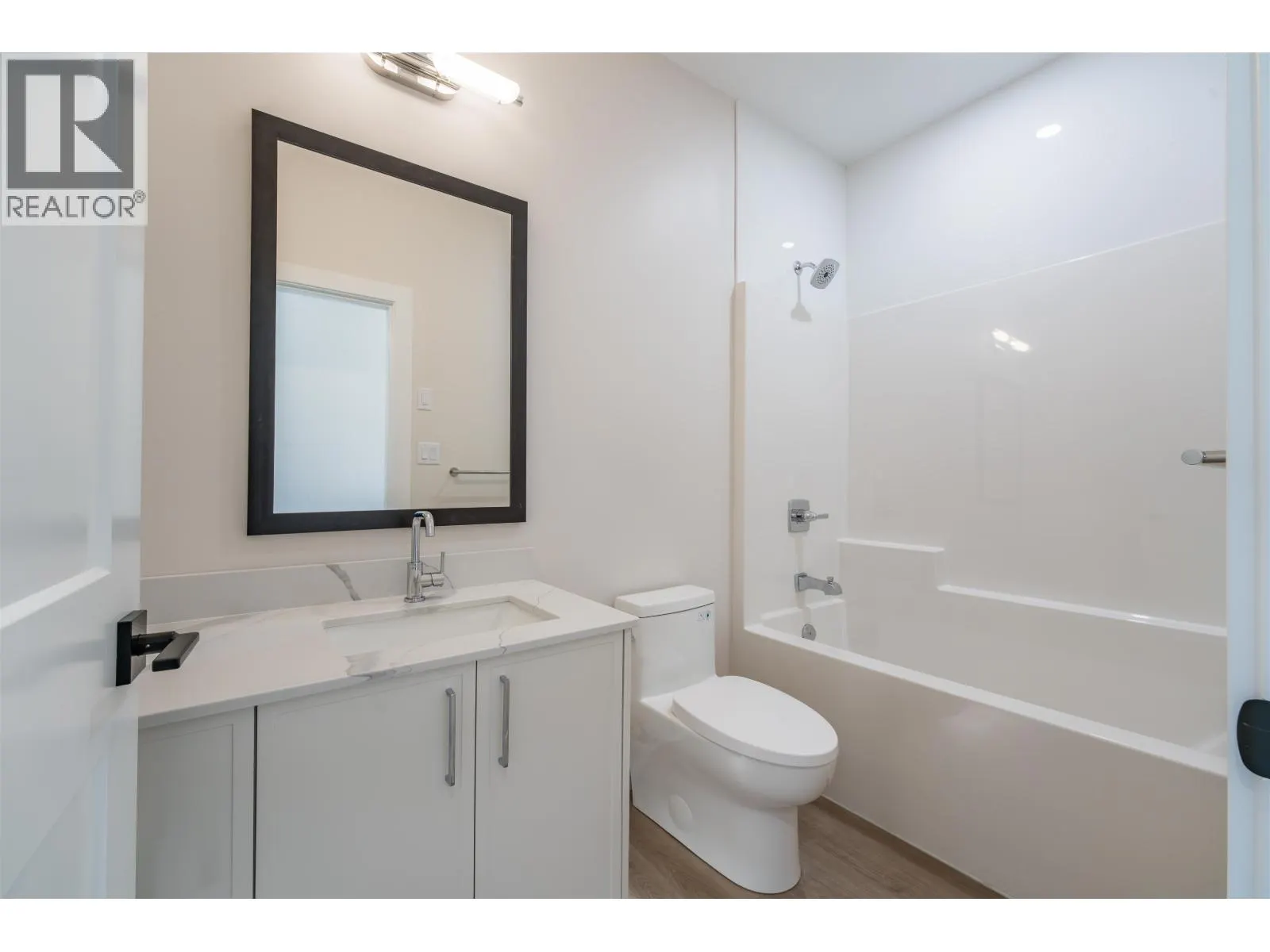 5089 HEADLANDS HEIGHTS