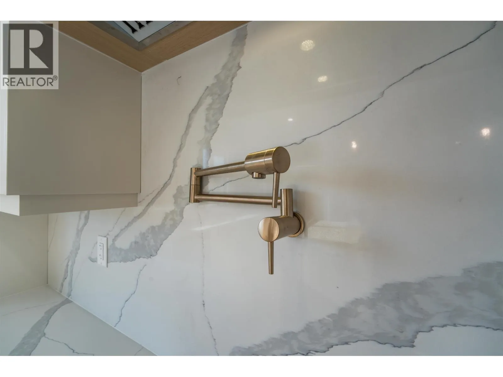 5089 HEADLANDS HEIGHTS
