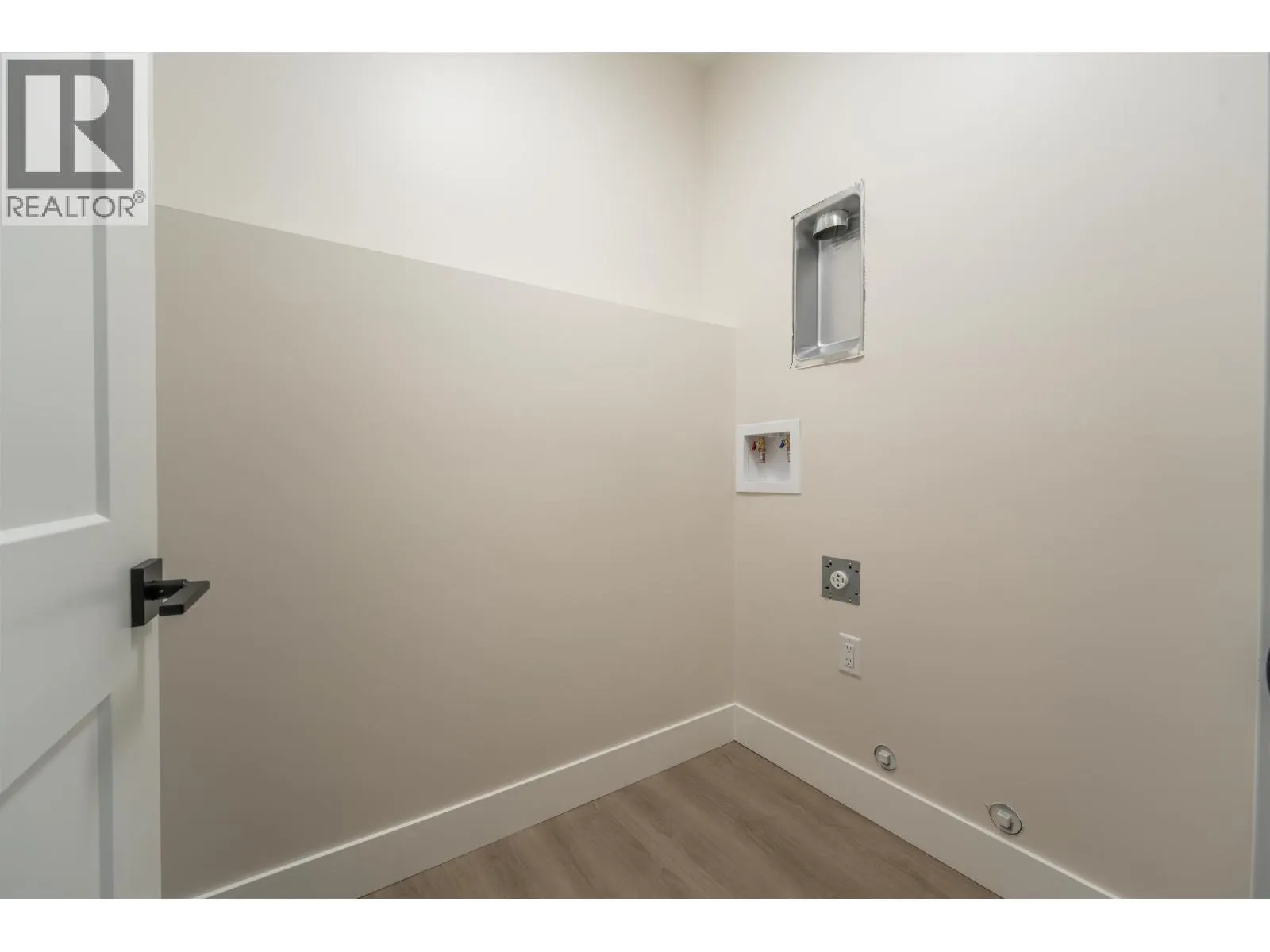 5089 HEADLANDS HEIGHTS