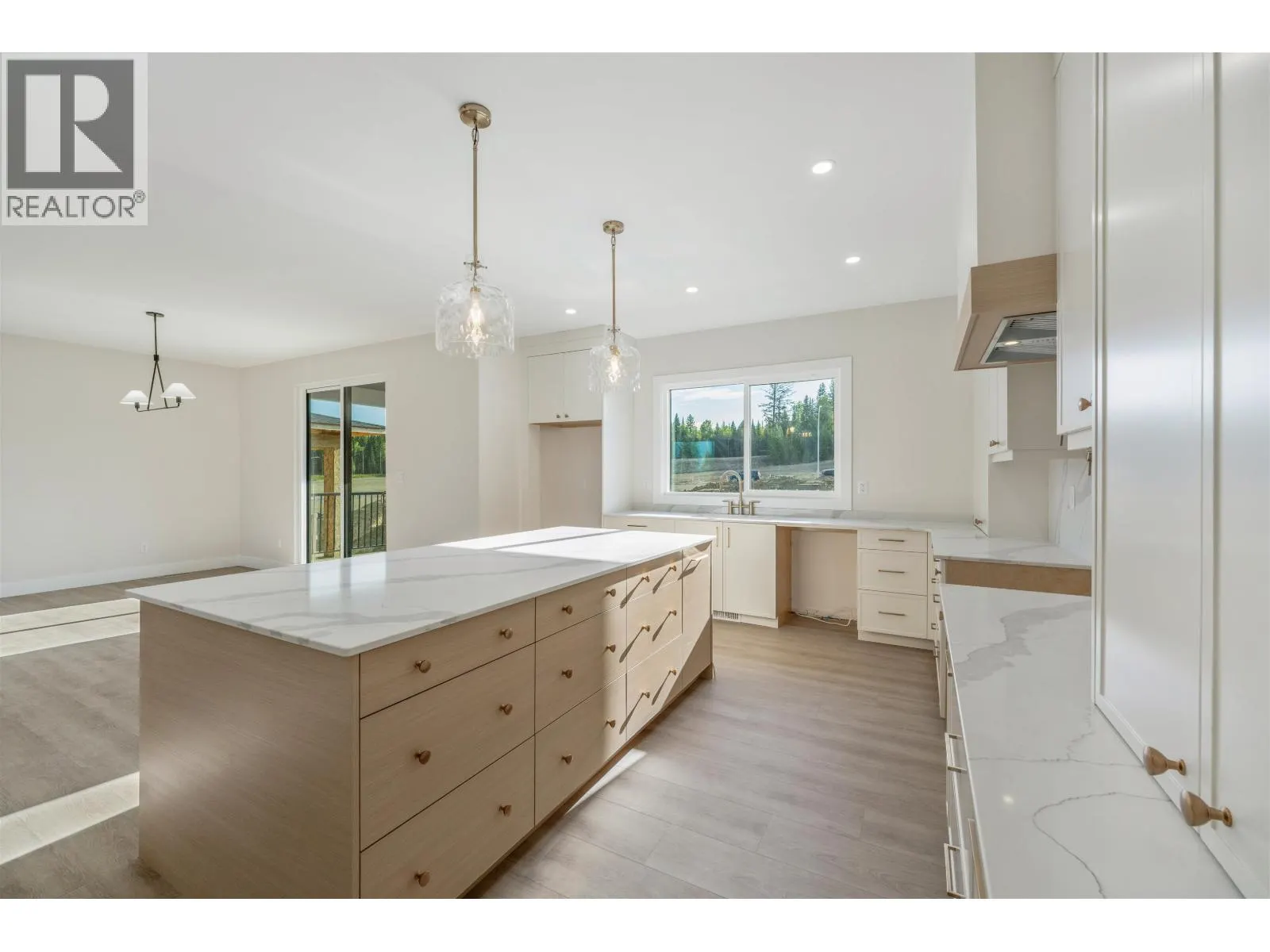 5089 HEADLANDS HEIGHTS