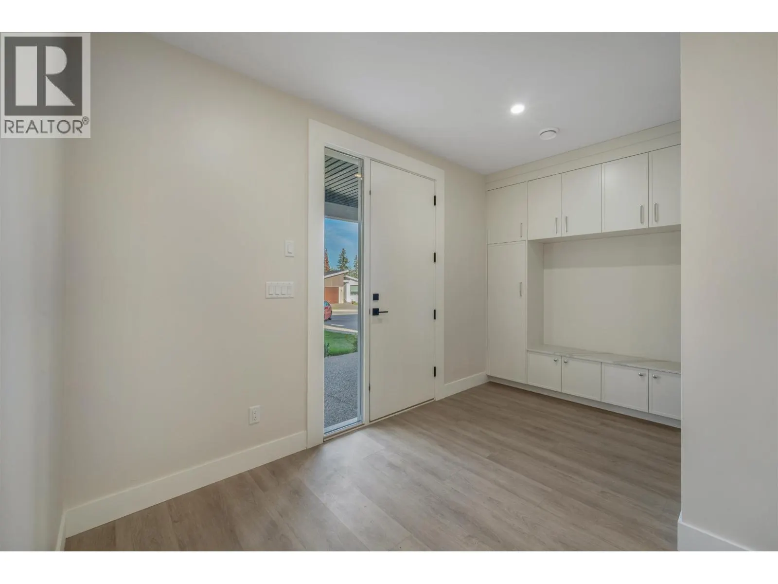 5089 HEADLANDS HEIGHTS