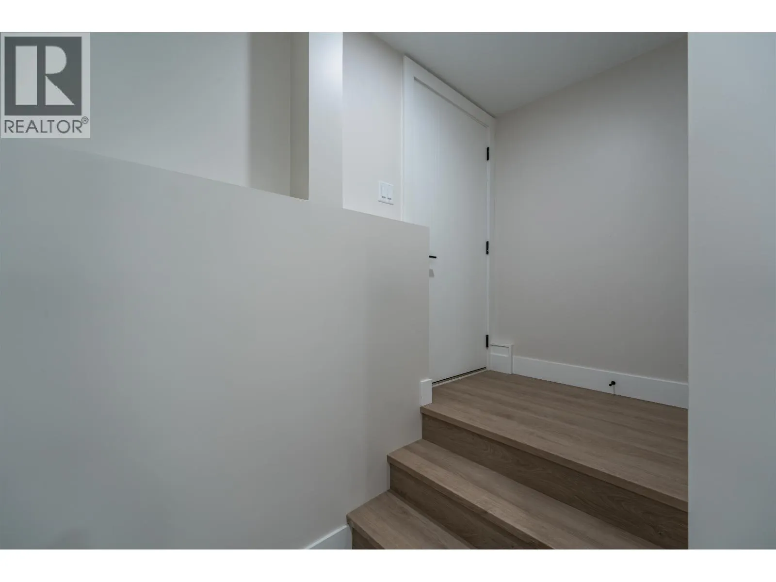 5089 HEADLANDS HEIGHTS