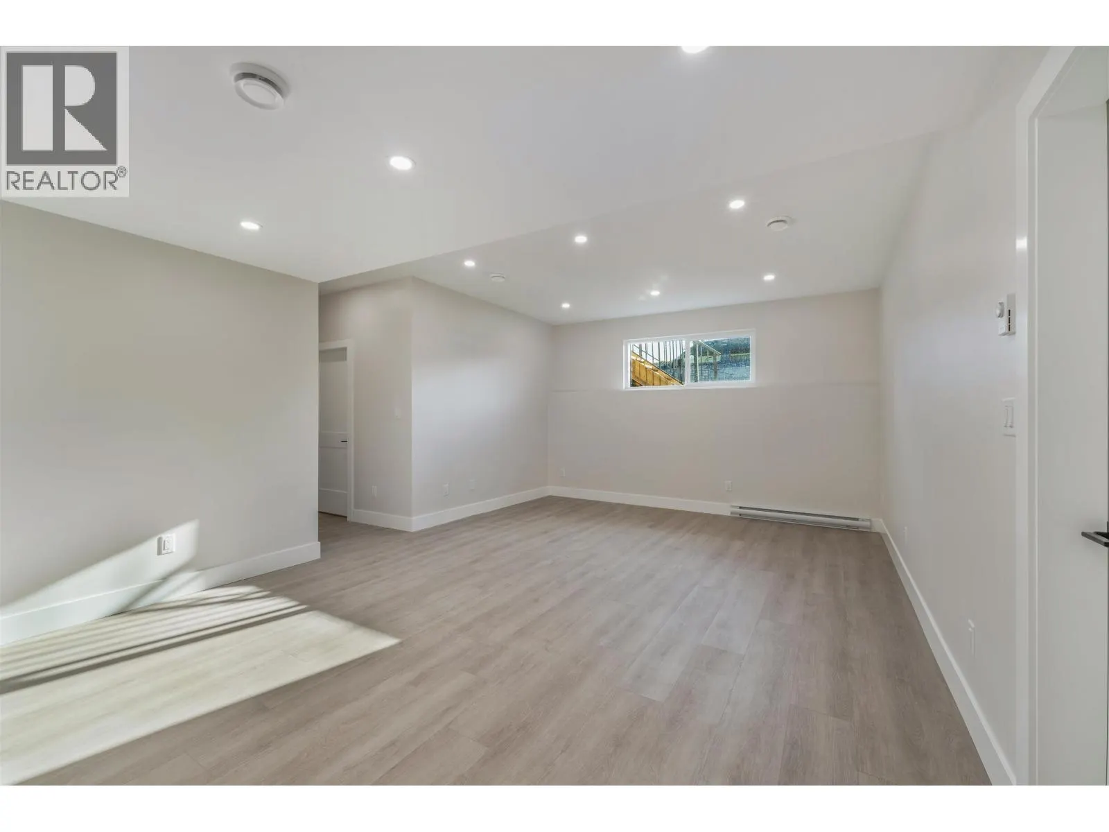 5089 HEADLANDS HEIGHTS