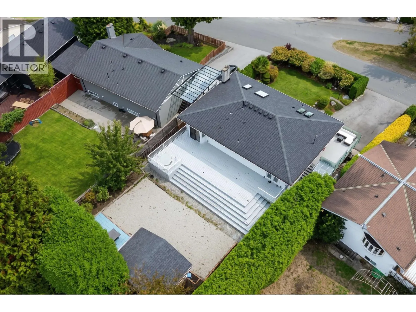 1017 WALALEE DRIVE