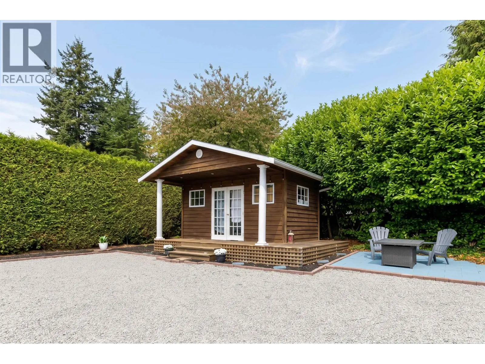 1017 WALALEE DRIVE
