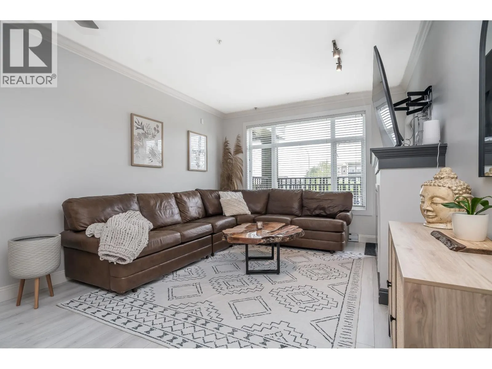 101 11566 224 STREET