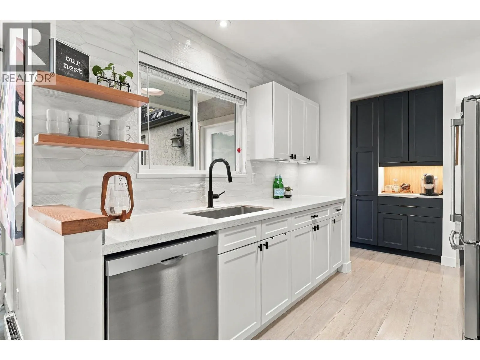 102E 3655 SHAUGHNESSY STREET