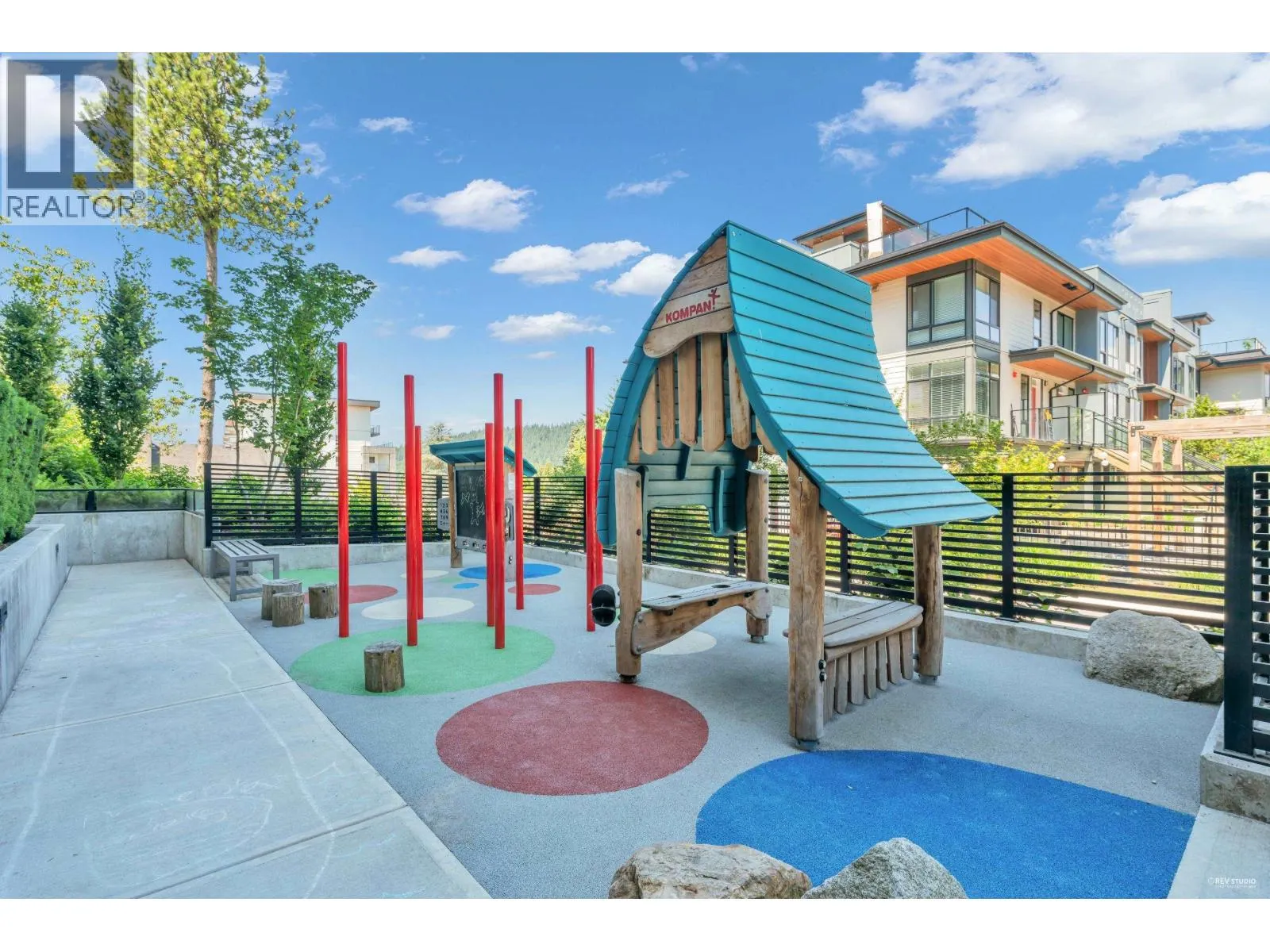 113 707 COMO LAKE AVENUE