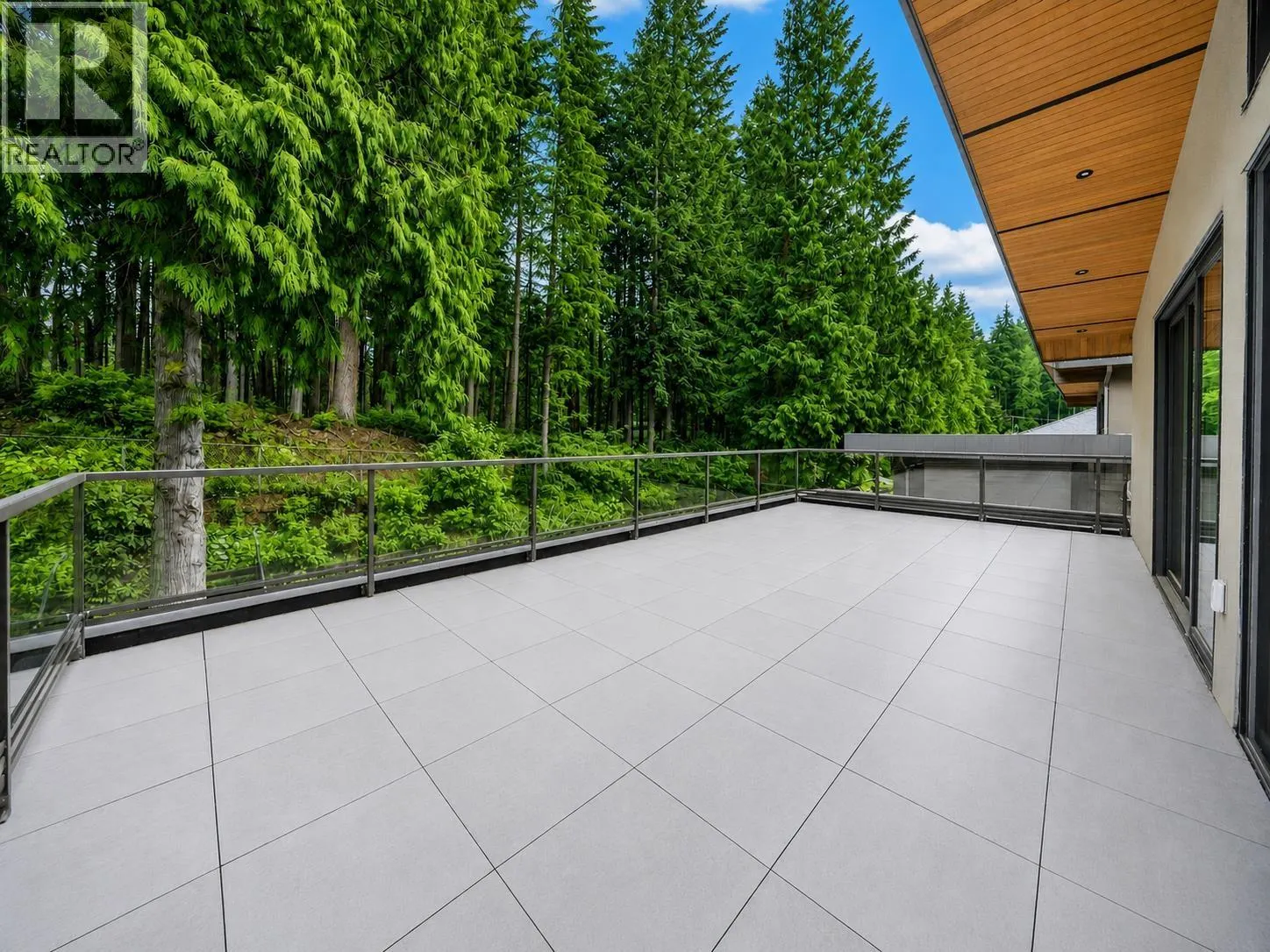 31 GLENMORE DRIVE