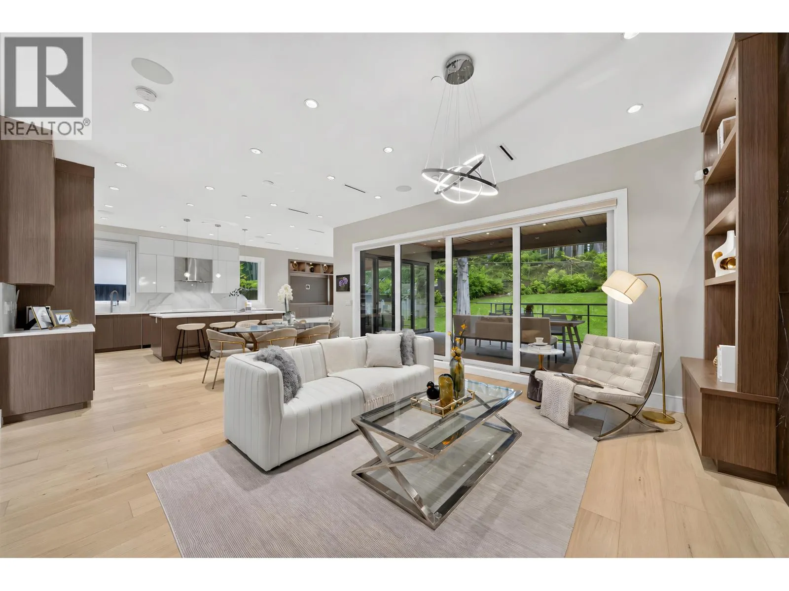 31 GLENMORE DRIVE