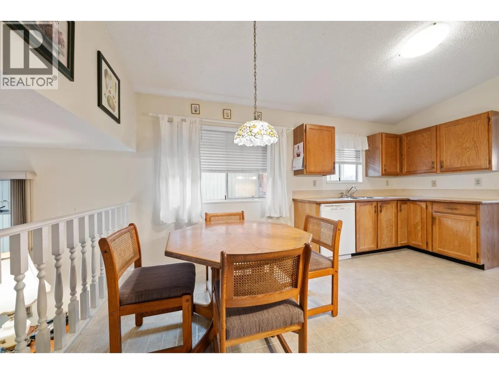 431 GLENBROOK DRIVE