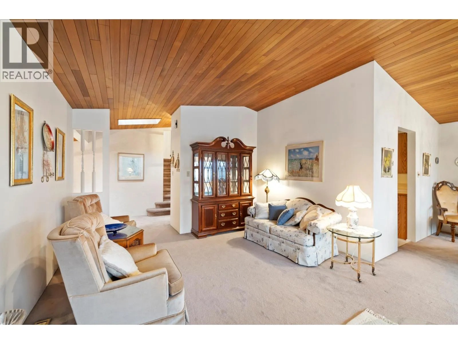 431 GLENBROOK DRIVE