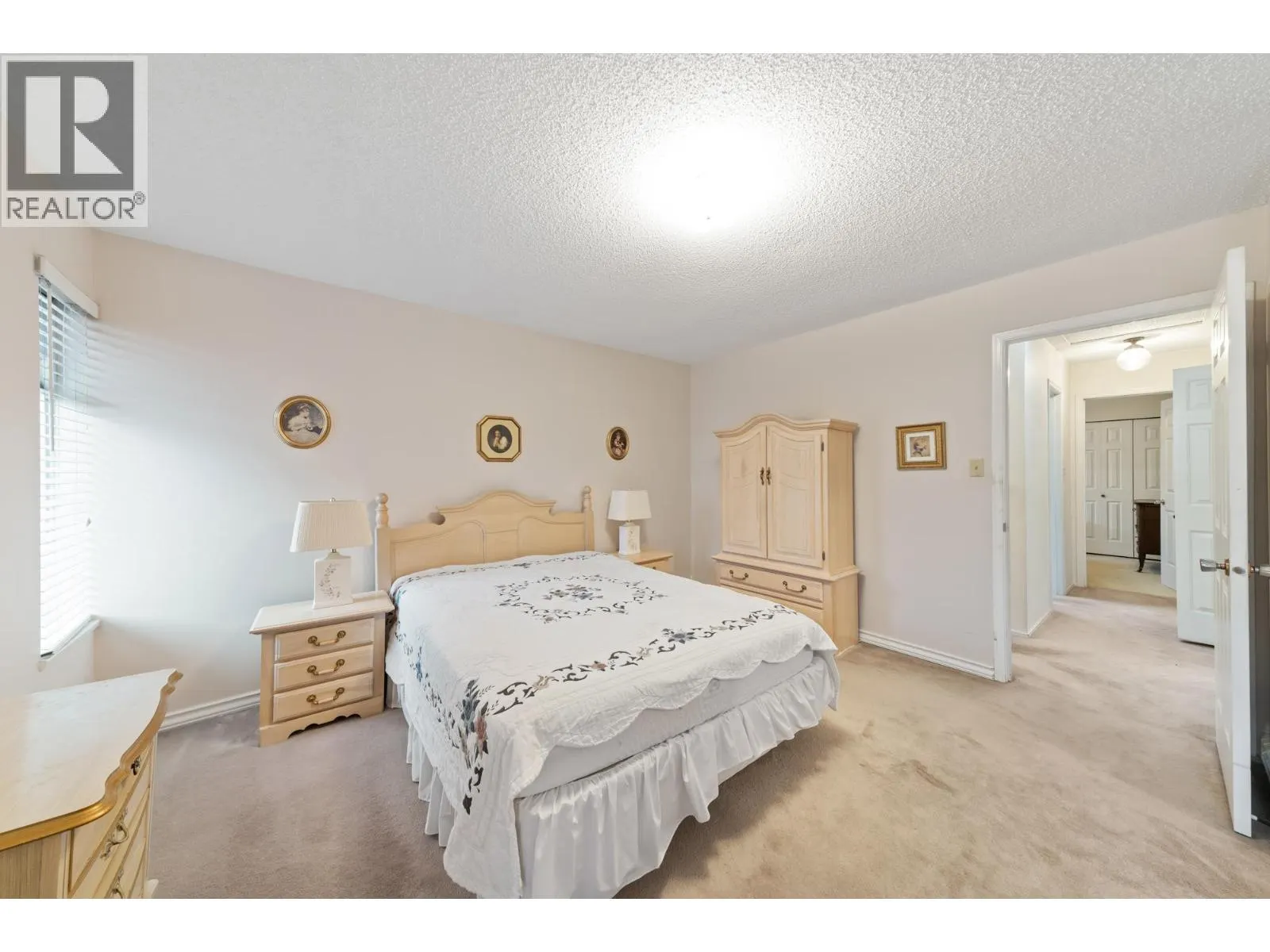 431 GLENBROOK DRIVE