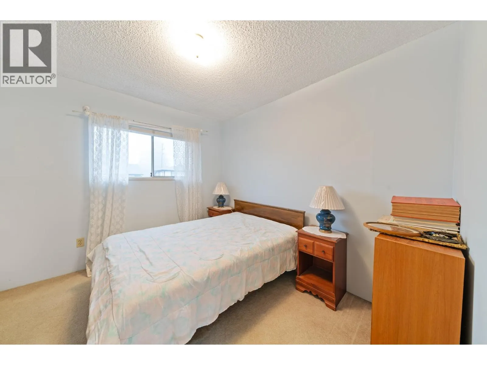 431 GLENBROOK DRIVE