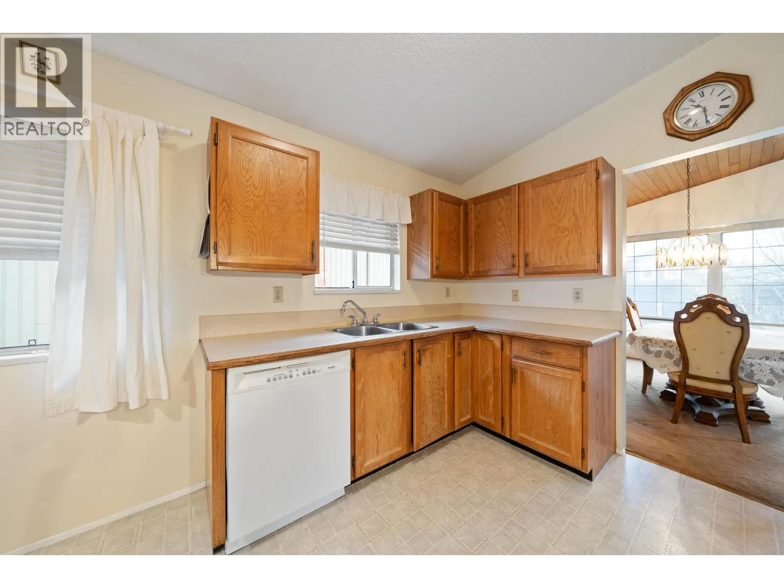 431 GLENBROOK DRIVE