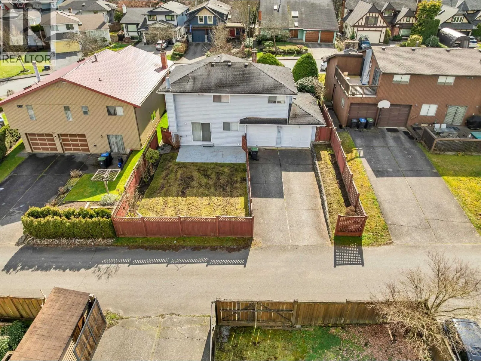 431 GLENBROOK DRIVE